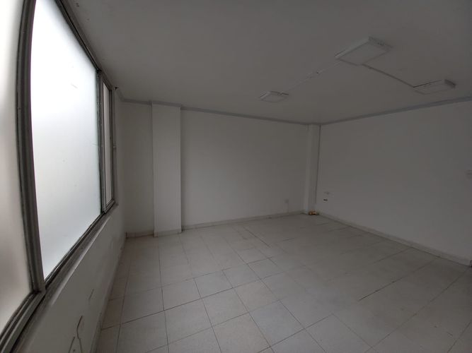 Oficina en arriendo en El Centro, Manizales, 151 m² · foto 9 de 24
