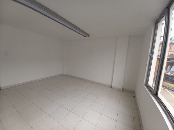 Oficina en arriendo en El Centro, Manizales, 151 m² · foto 11 de 24