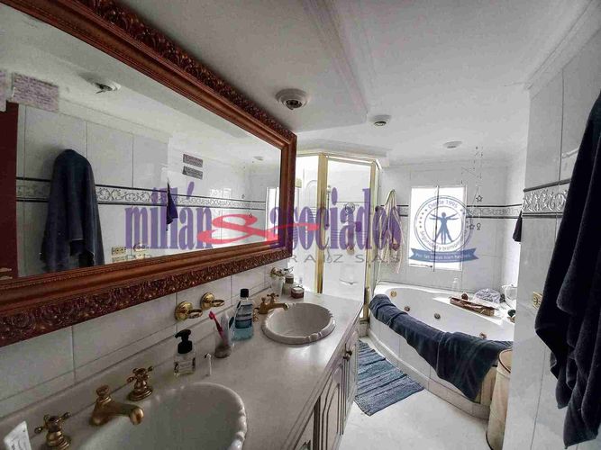 Casa de 4 alcobas en venta en Pinares, Pereira, 300 m² · foto 15 de 17
