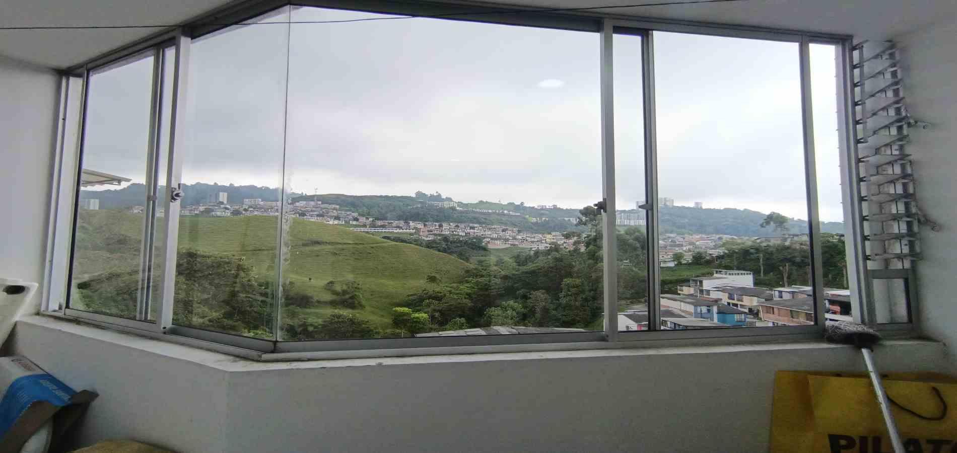 Apartamento en venta en Minitas, Manizales · foto 8 de 19