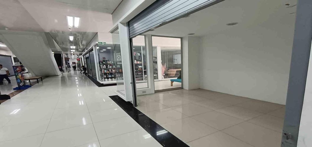 Local en arriendo en Bosques De Pinares, Armenia, 10 m² · foto 11 de 19