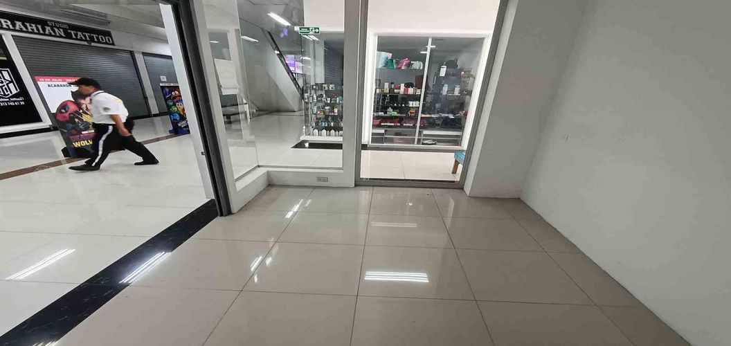 Local en arriendo en Bosques De Pinares, Armenia, 10 m² · foto 16 de 19