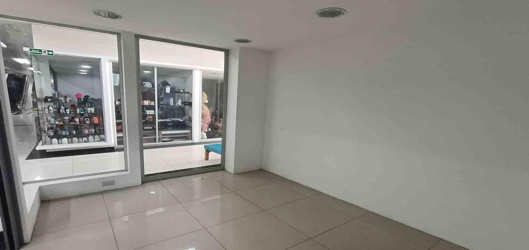 Local en arriendo en Bosques De Pinares, Armenia, 10 m² · foto 19 de 19