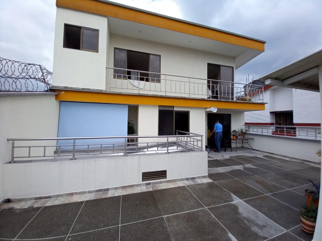 Casa en venta en Sector Lago Uribe, Pereira · foto 14 de 24