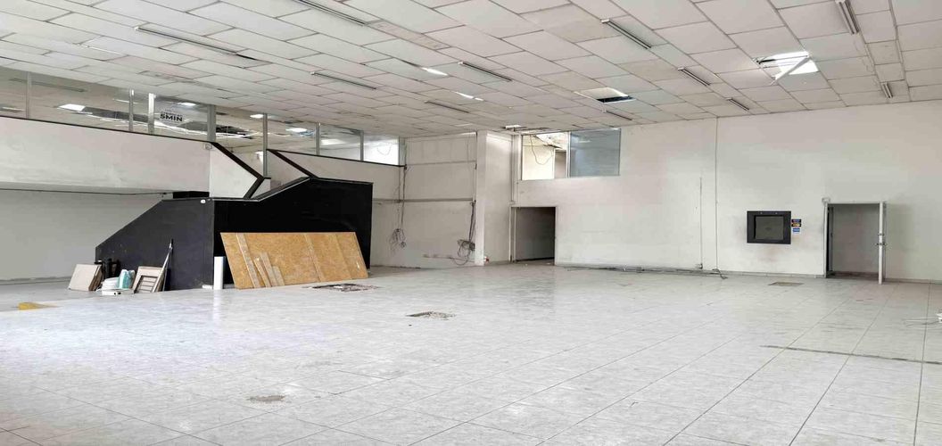 Local en arriendo en Sector Plaza De Bolivar, Pereira, 170 m² · foto 3 de 20