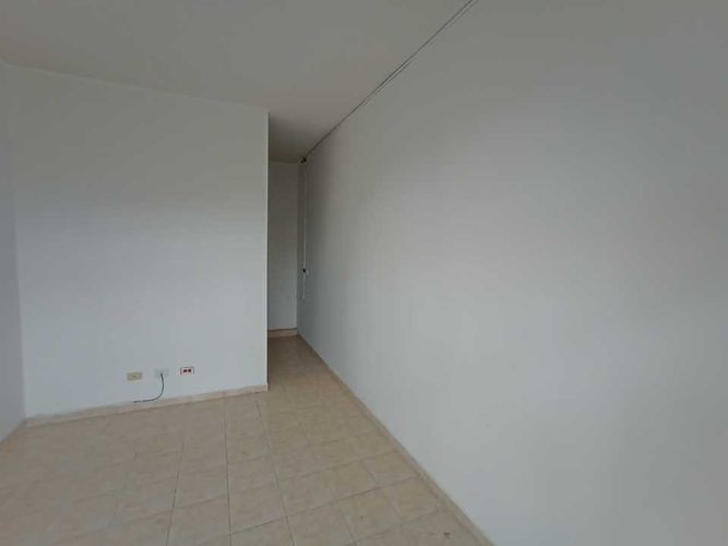 Local en venta en Cañaveral I, Pereira, 18 m² · foto 12 de 15