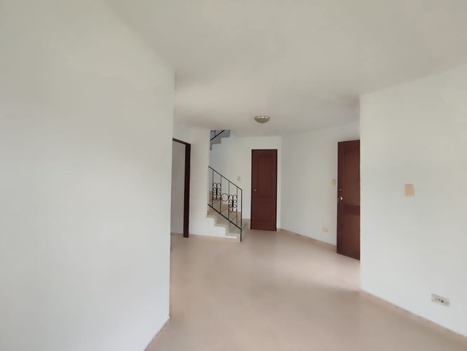 Casa de 4 alcobas en venta en Gaviotas, Pereira, 153 m² · foto 8 de 24