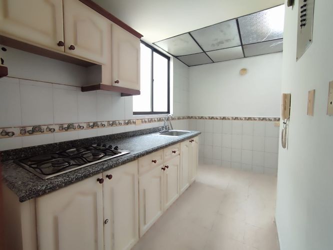 Casa de 4 alcobas en venta en Gaviotas, Pereira, 153 m² · foto 12 de 24