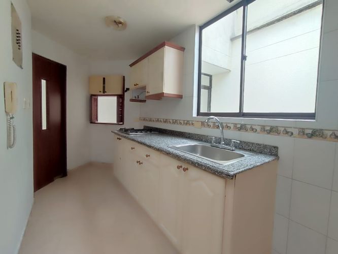 Casa de 4 alcobas en venta en Gaviotas, Pereira, 153 m² · foto 13 de 24