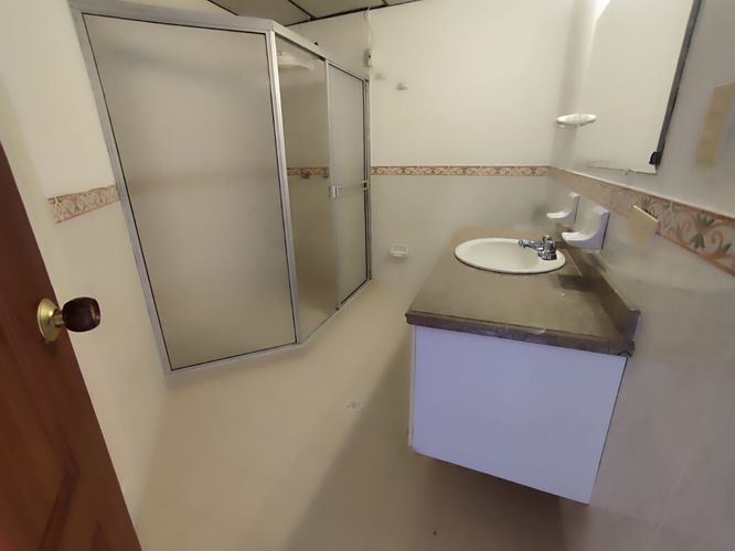 Casa de 4 alcobas en venta en Gaviotas, Pereira, 153 m² · foto 18 de 24