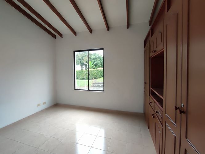 Casa de 4 alcobas en venta en Gaviotas, Pereira, 153 m² · foto 19 de 24