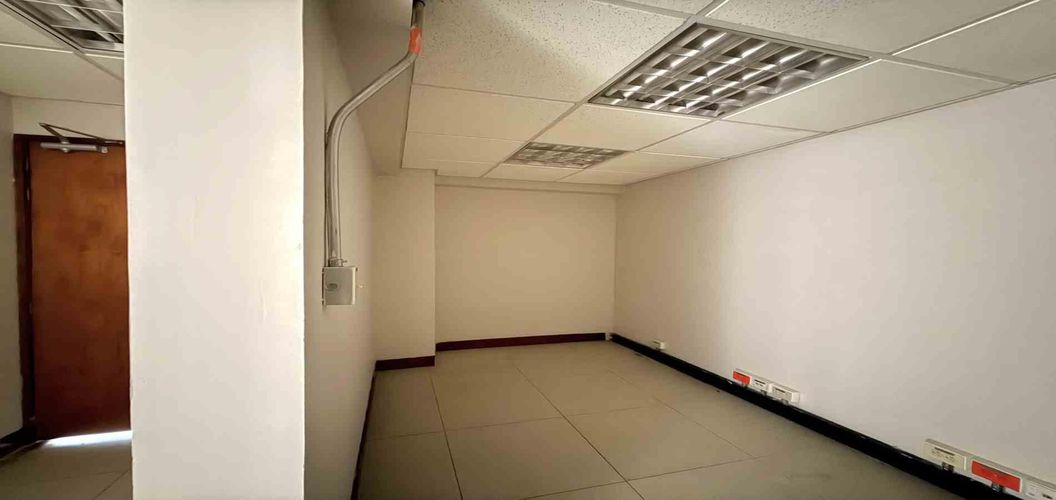 Local en venta en San Jose Sur, Pereira, 307 m² · foto 8 de 18