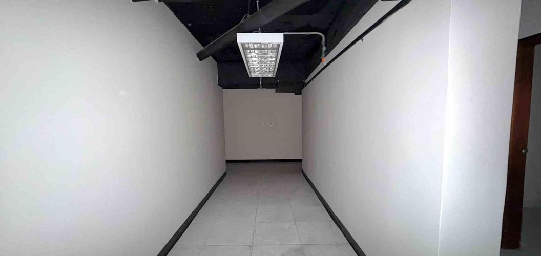 Local en venta en San Jose Sur, Pereira, 307 m² · foto 12 de 18