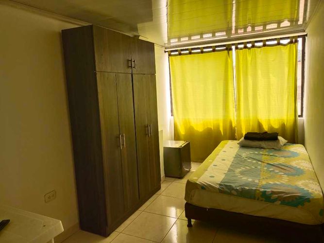 Edificio en venta en Sector Plaza De Bolivar, Pereira, 233 m² · foto 2 de 24