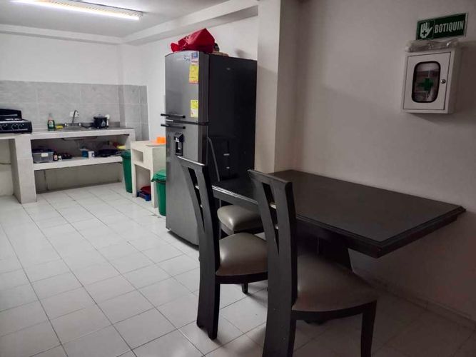 Edificio en venta en Sector Plaza De Bolivar, Pereira, 233 m² · foto 4 de 24