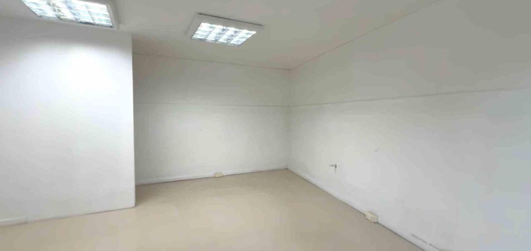 Local en arriendo en Cambulos, Pereira, 35 m² · foto 4 de 9