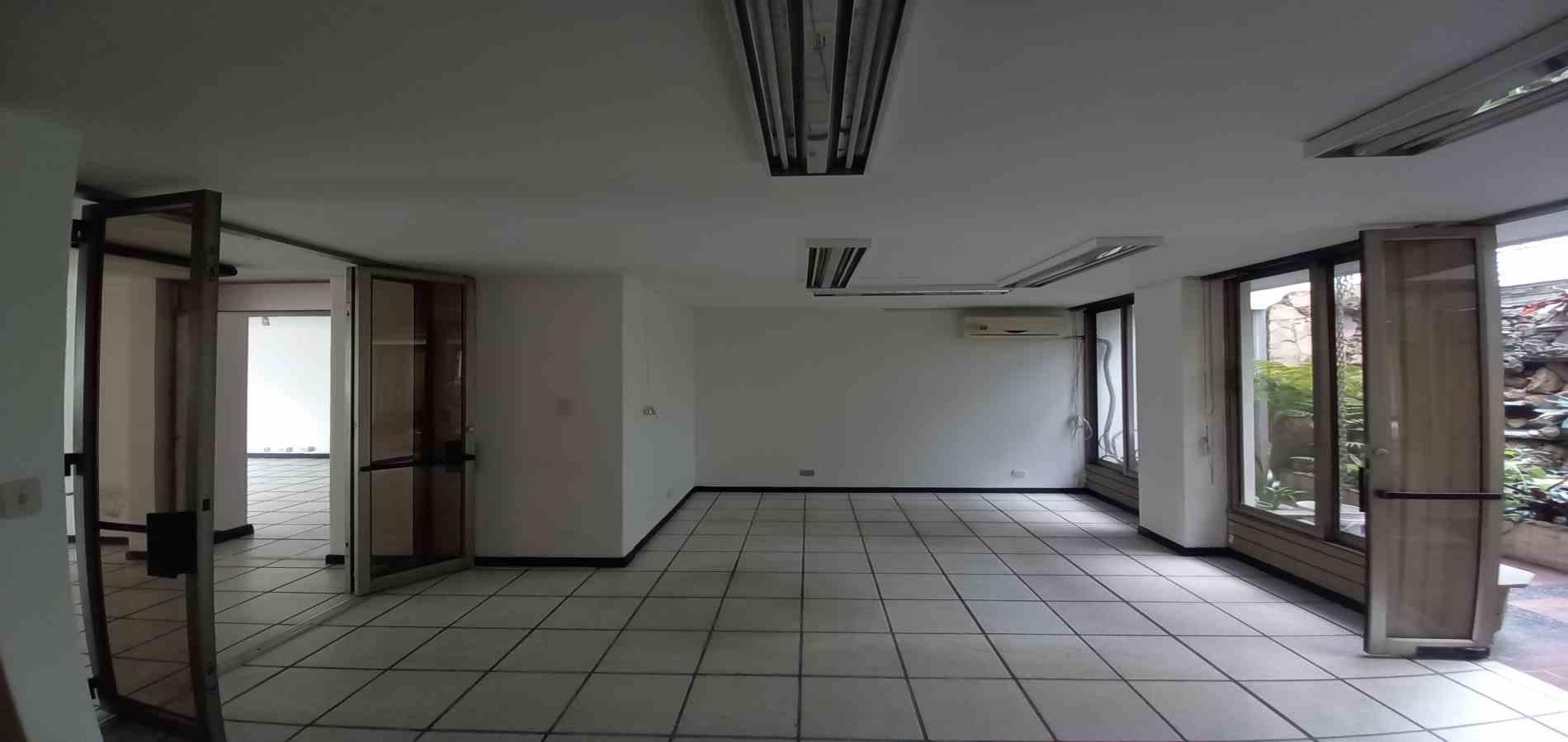 Apartamento en venta en Sector Plaza De Bolivar, Pereira · foto 4 de 24