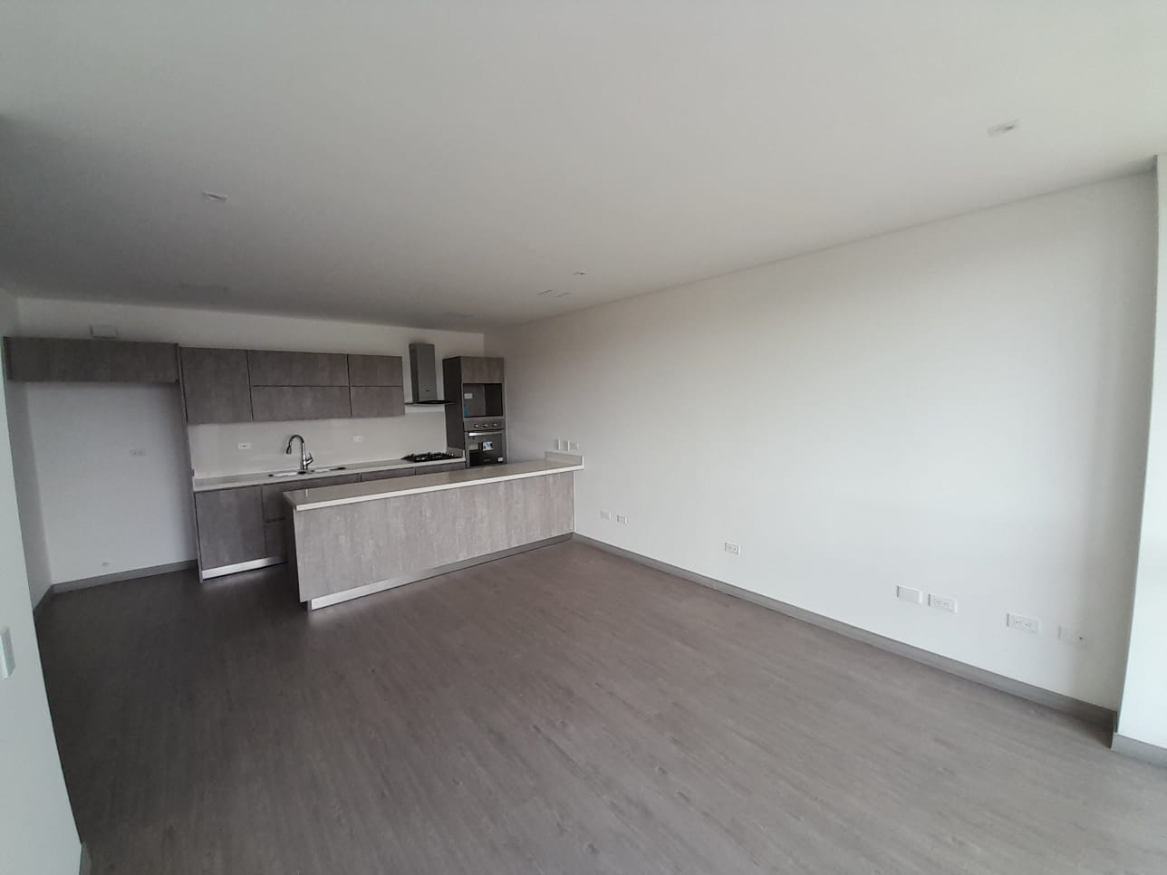 Apartamento en venta en Jardines De Tanambi, Pereira · foto 2 de 21