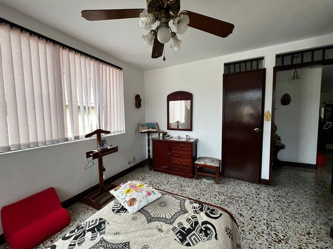 Casa de 6 alcobas en venta en El Progreso, Pereira, 335 m² · foto 10 de 24