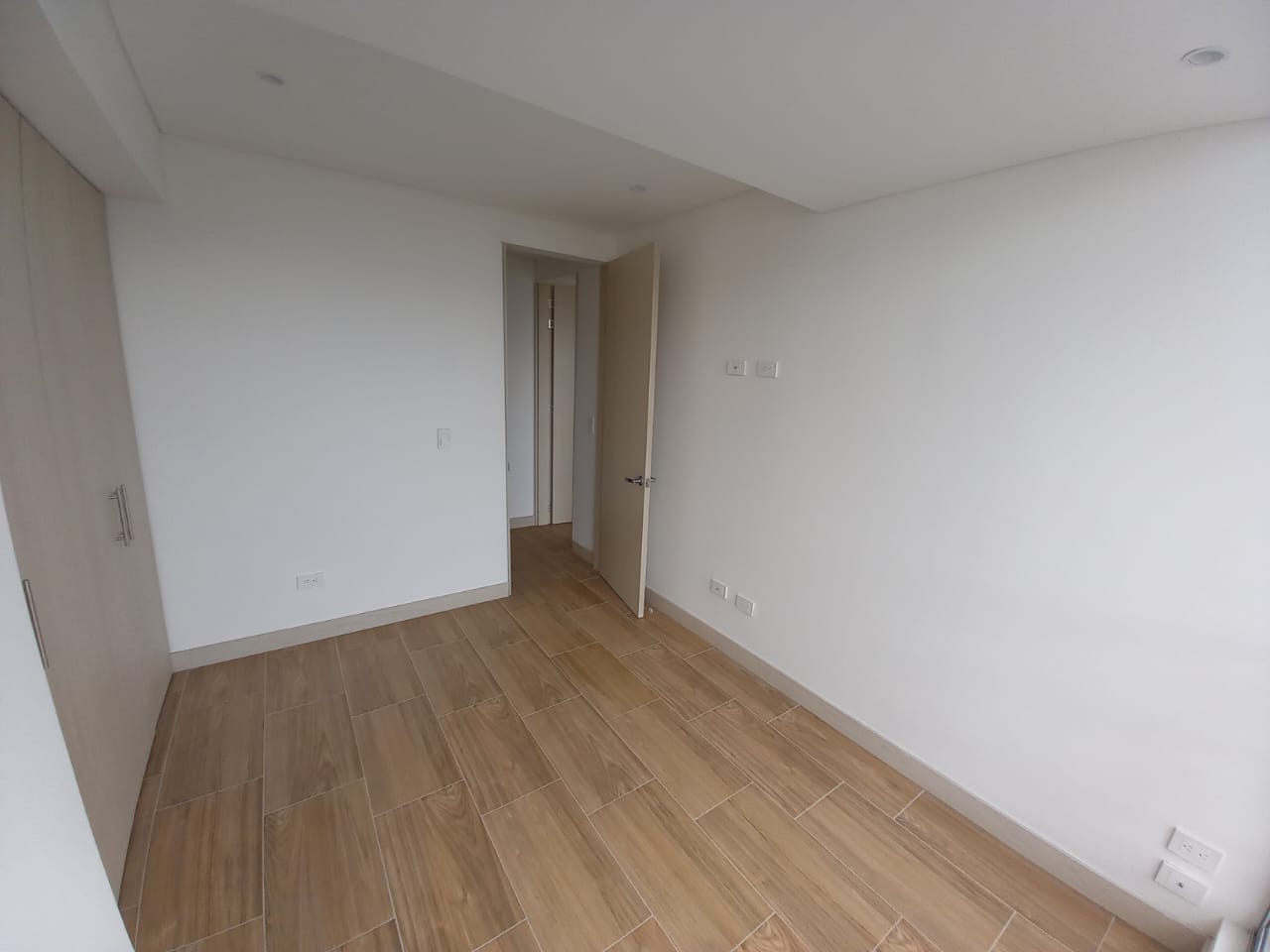 Apartamento en venta en Chipre, Manizales · foto 7 de 24