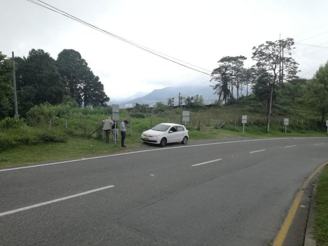 Lote en venta en Estación Uribe, Manizales, 3256 m² · foto 5 de 9