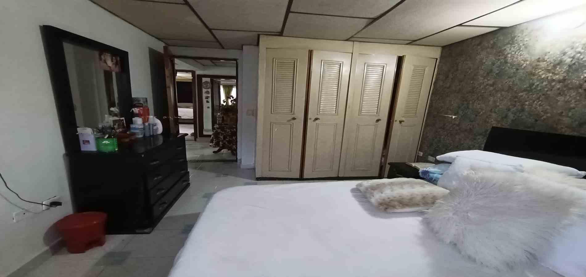 Casa en venta en Avenida Kevin Angel, Manizales · foto 6 de 24