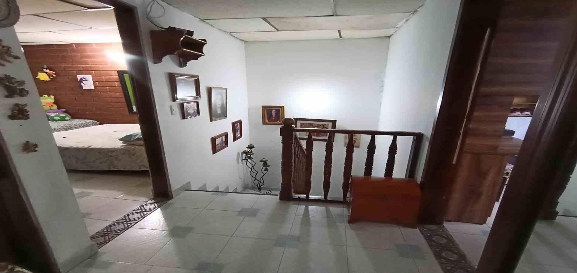 Casa en venta en Avenida Kevin Angel, Manizales · foto 14 de 24