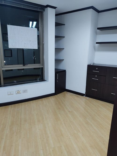 Oficina en venta en Palogrande, Manizales, 234 m² · foto 3 de 5