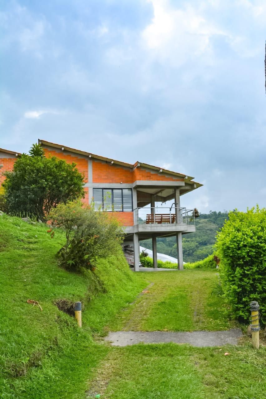 Casa en venta en Colombia, Manizales · foto 6 de 24