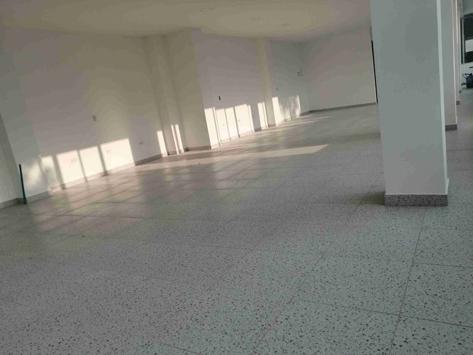 Edificio en venta en El Poblado Ii Etapa, Pereira, 340 m² · foto 13 de 21