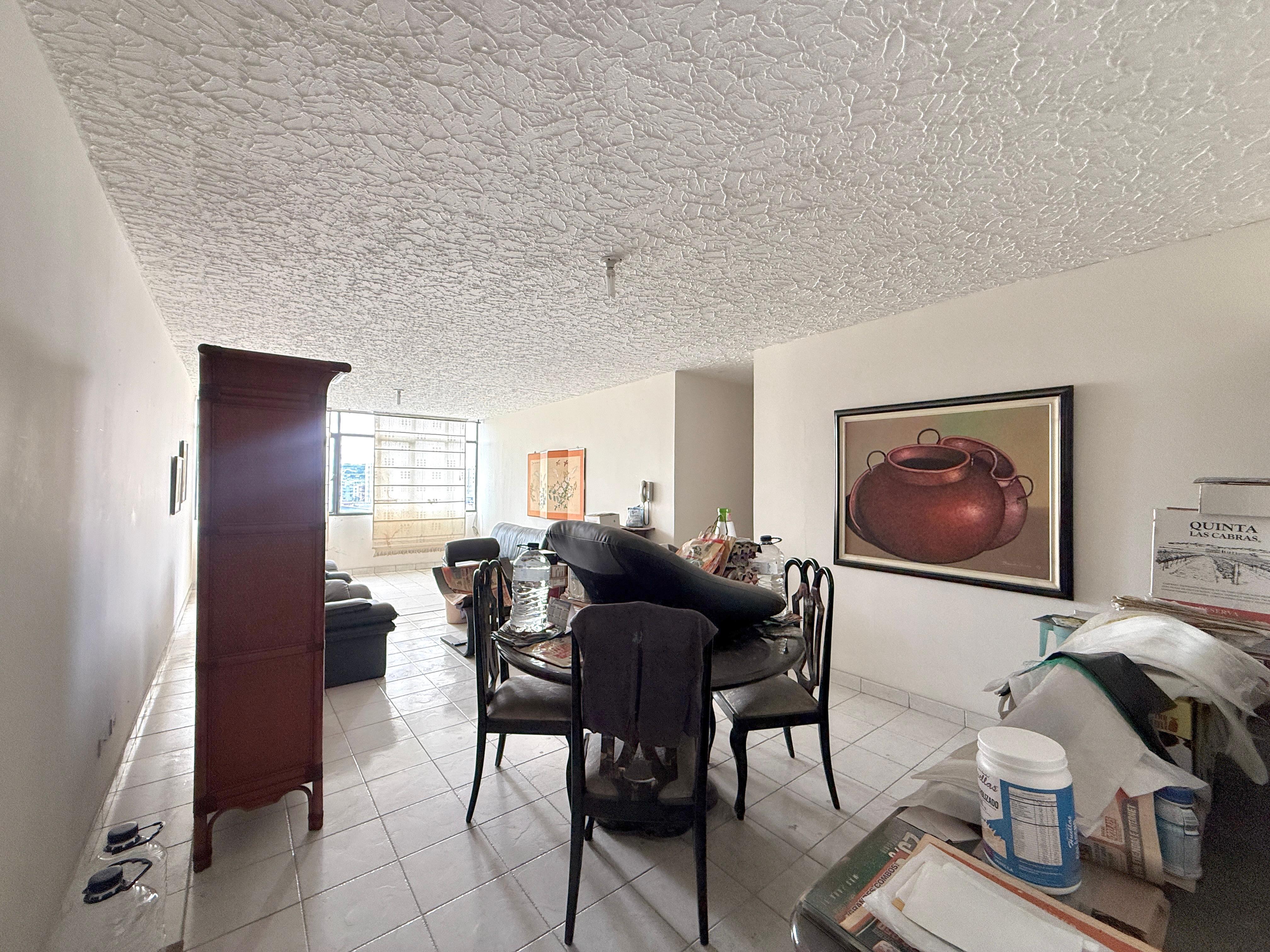 Apartamento en venta en Avenida 30 De Agosto, Pereira · foto 5 de 12