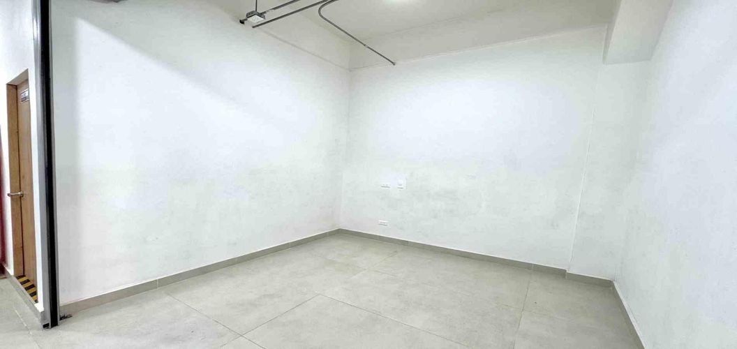 Local en arriendo en Sector Plaza De Bolivar, Pereira, 7 m² · foto 2 de 10