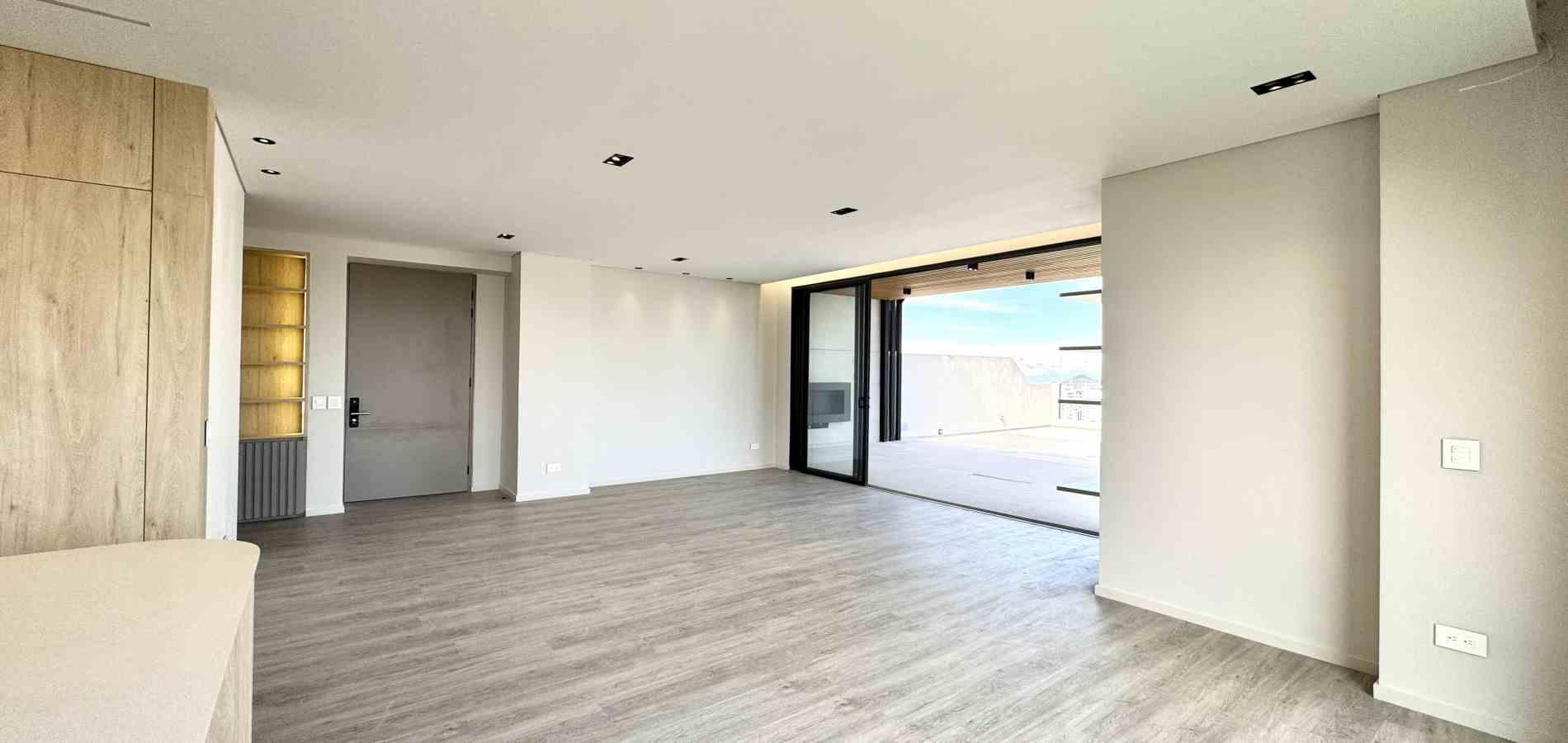 Apartamento en venta en Pinares, Pereira · foto 3 de 24