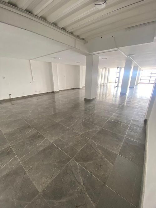 Local en venta en El Centro, Manizales, 280 m² · foto 4 de 5