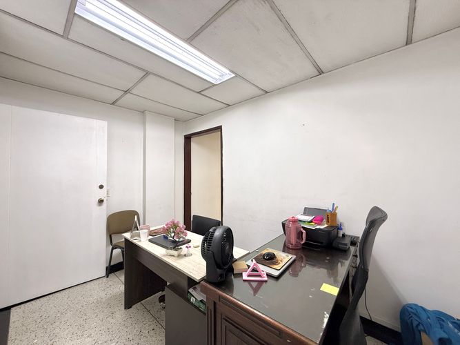 Oficina en venta en Sector Plaza De Bolivar, Pereira, 23 m² · foto 2 de 10