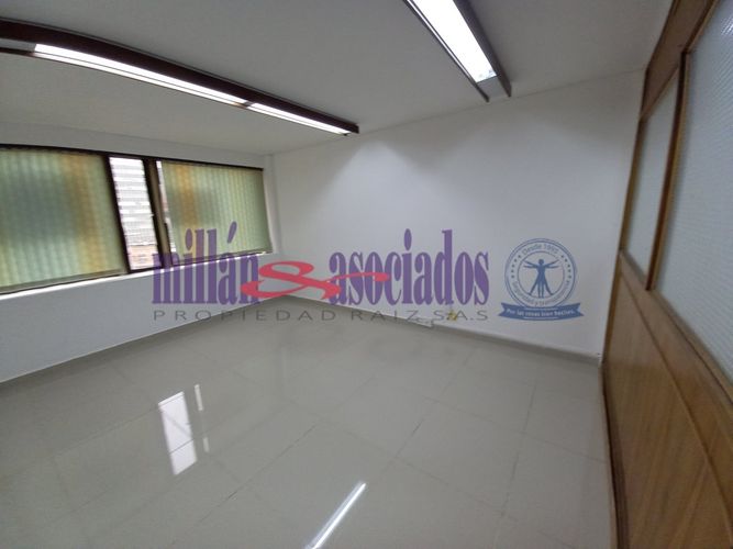 Oficina en venta en El Centro, Manizales, 38 m² · foto 9 de 20