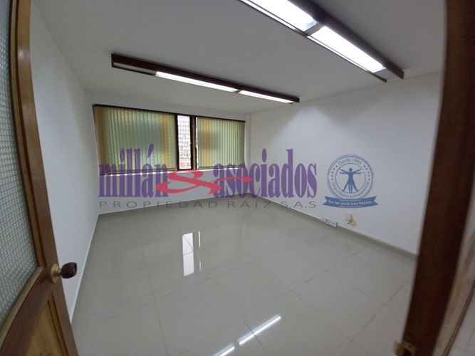 Oficina en venta en El Centro, Manizales, 38 m² · foto 10 de 20