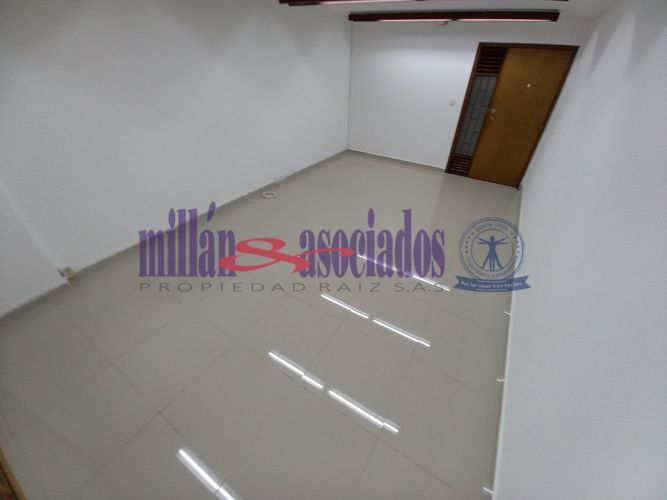 Oficina en venta en El Centro, Manizales, 38 m² · foto 12 de 20