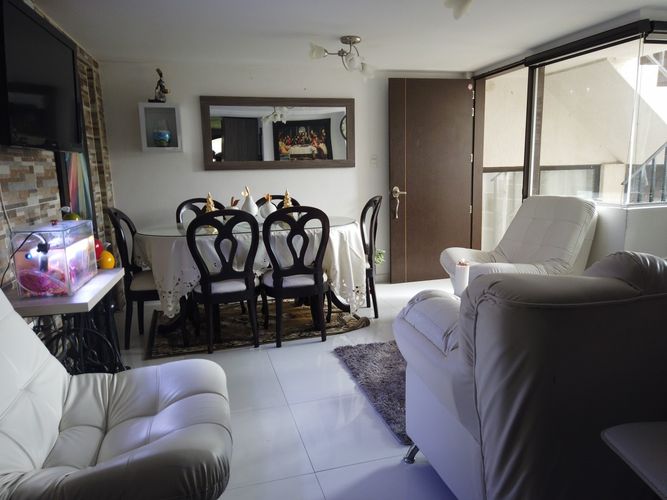 Casa de 8 alcobas en venta en Aranjuez, Medellín, 350 m² · foto 19 de 24
