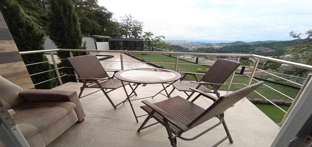 Casa de 6 alcobas en venta en Cerro De Oro, Manizales, 400 m² · foto 9 de 24