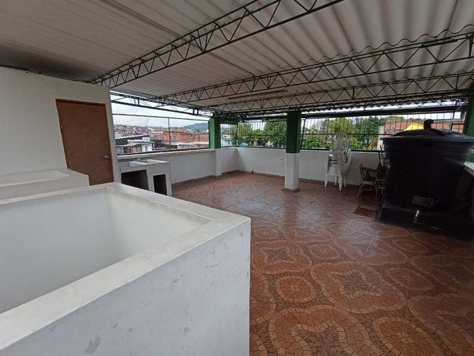Casa en venta en San Jose Sur, Pereira · foto 2 de 24
