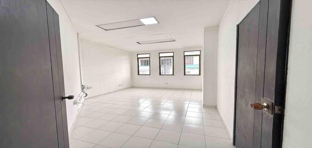 Local en arriendo en Sector Lago Uribe, Pereira, 89 m² · foto 2 de 14