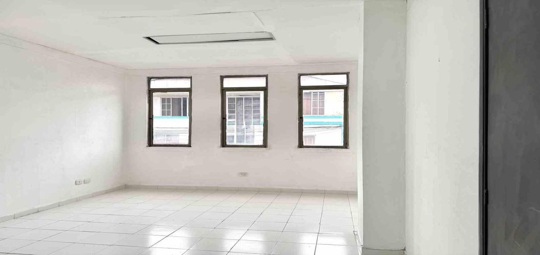 Local en arriendo en Sector Lago Uribe, Pereira, 89 m² · foto 3 de 14