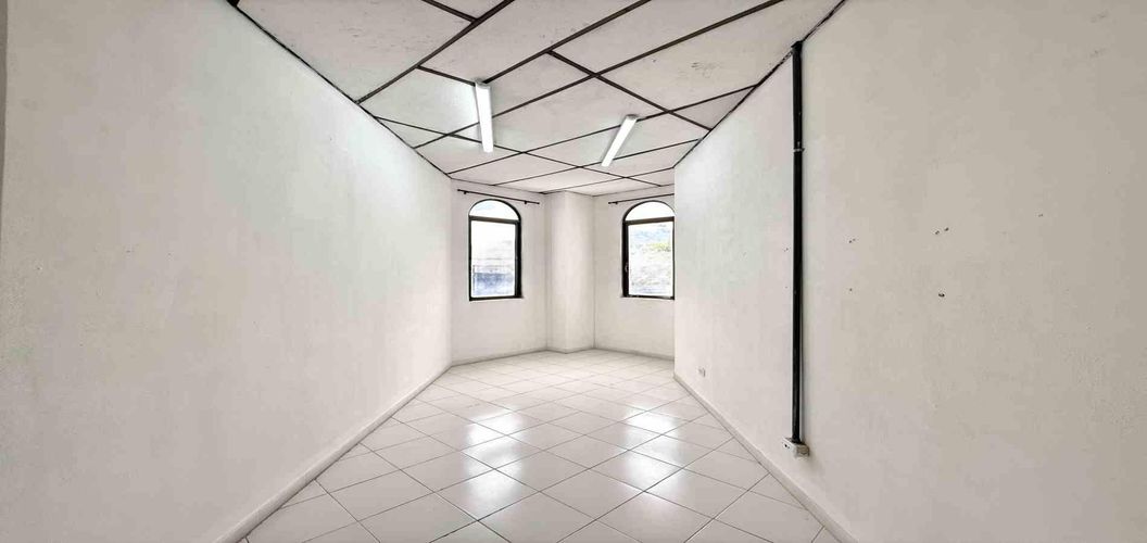 Local en arriendo en Sector Lago Uribe, Pereira, 89 m² · foto 8 de 14