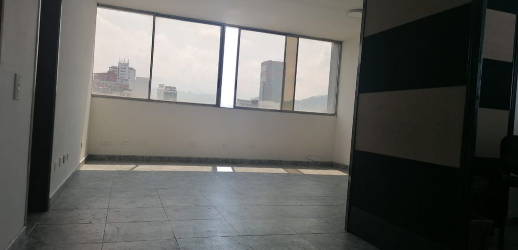 Oficina en venta en Sector Plaza De Bolivar, Pereira, 46 m² · foto 4 de 12