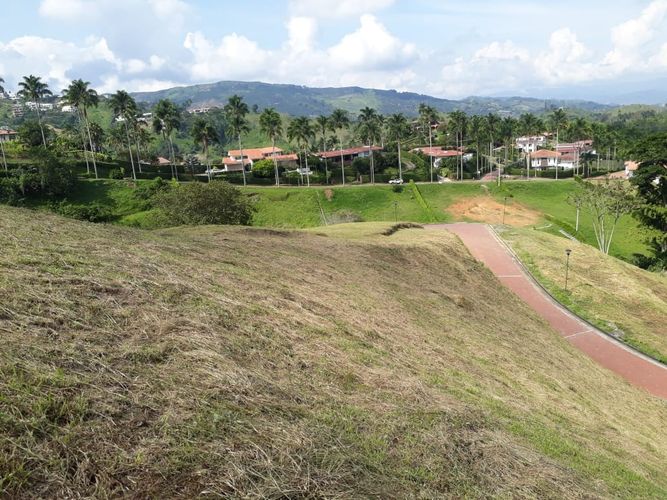 Lote en venta en Alto Del Perro, Manizales, 4200 m² · foto 12 de 24