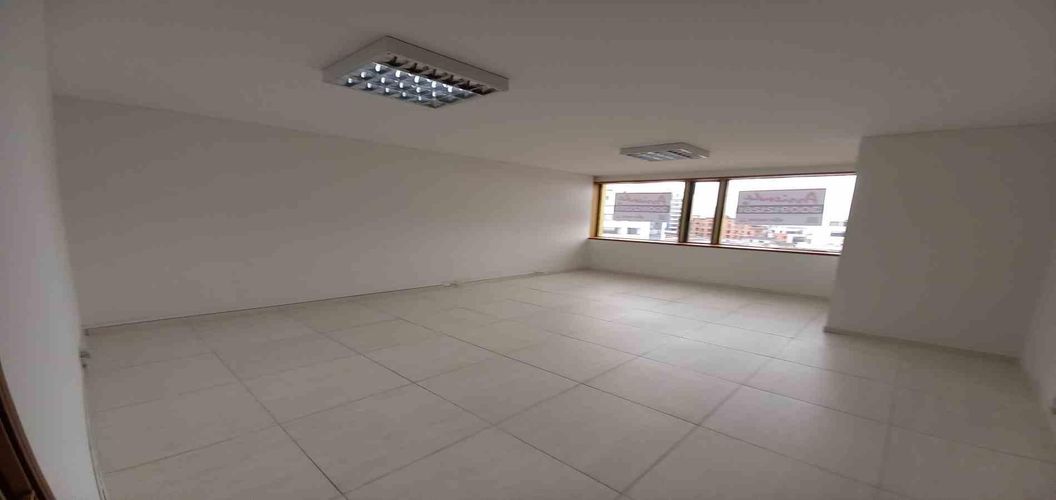 Oficina en arriendo en El Centro, Manizales, 23 m² · foto 2 de 24