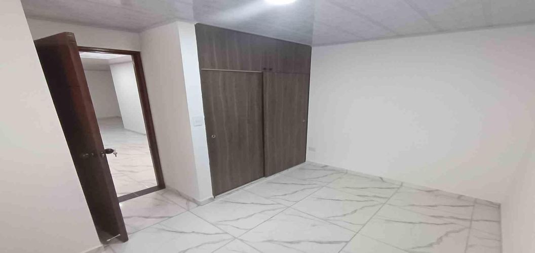 Casa de 8 alcobas en venta en Las Acacias, Armenia, 245 m² · foto 5 de 24