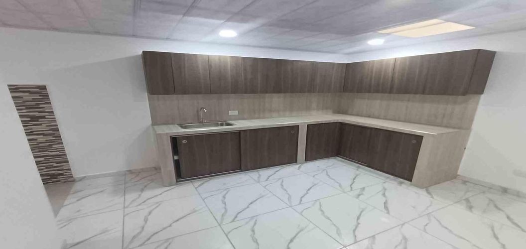 Casa de 8 alcobas en venta en Las Acacias, Armenia, 245 m² · foto 6 de 24