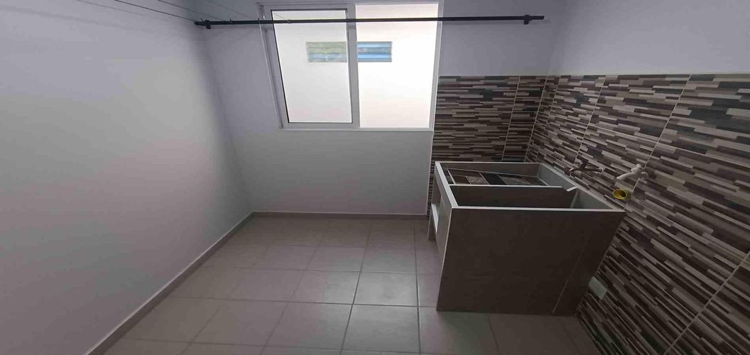 Casa de 8 alcobas en venta en Las Acacias, Armenia, 245 m² · foto 11 de 24